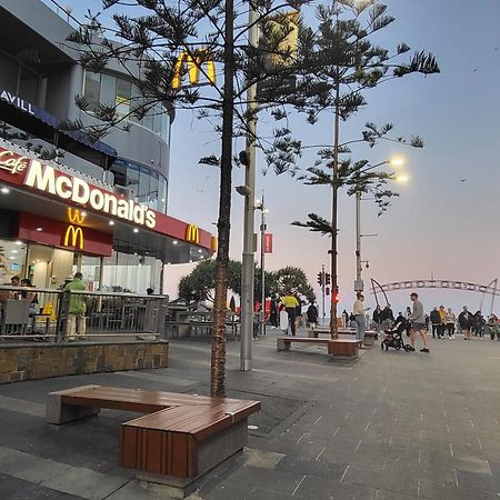 Beachside Apartment In The Heart Of Surfers Paradise - Free Parking 黄金海岸 外观 照片